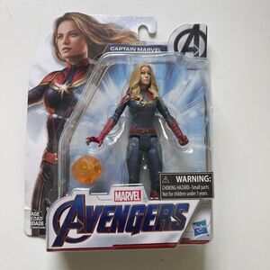 Marvel Collectable Action Avengers CAPTAIN MARVEL 6" Action Figure NIB